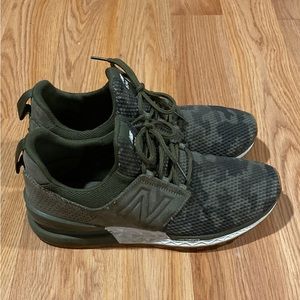 New Balance 574 Green